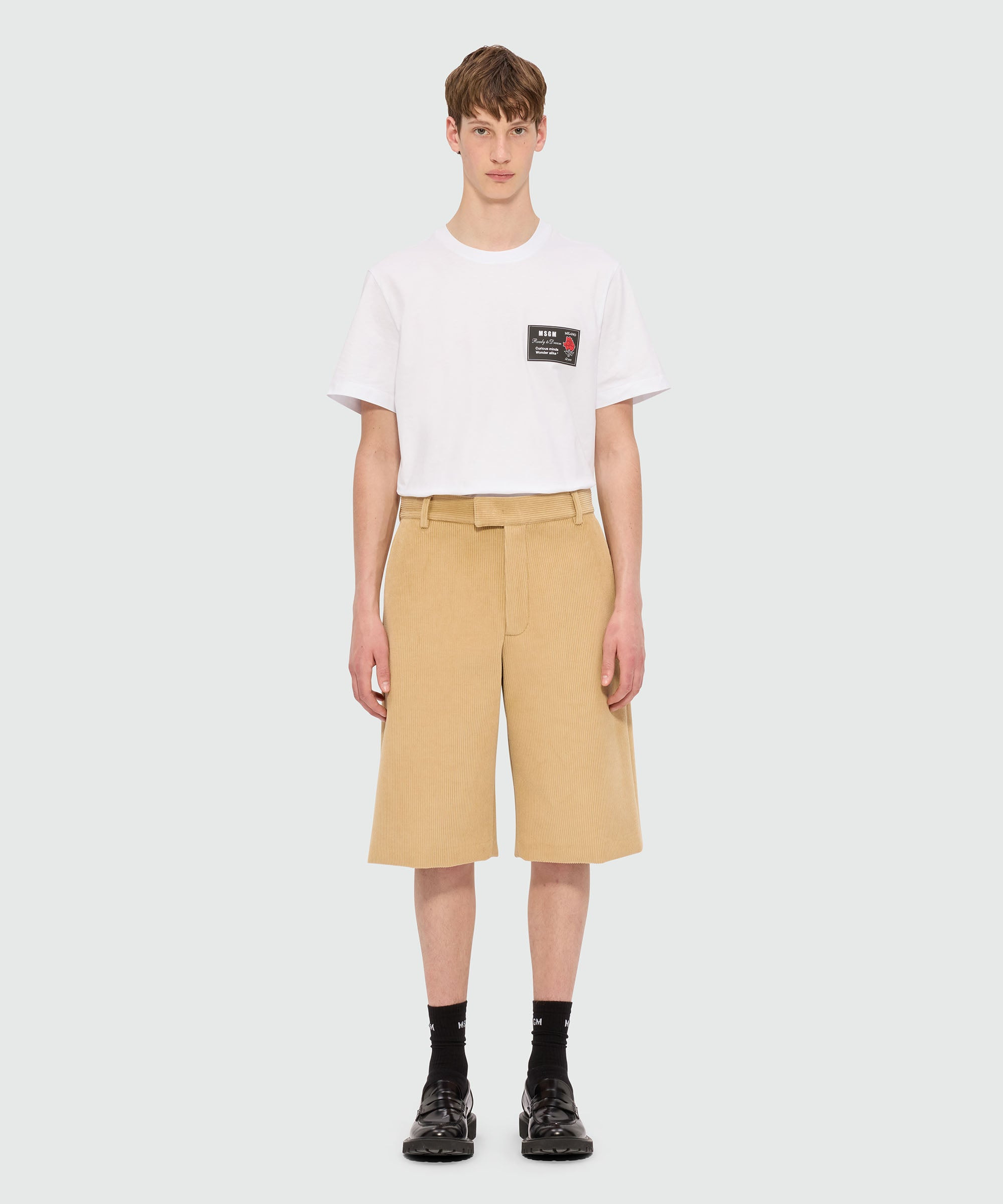 Beige Bermuda shorts in scubbated velvet - 2