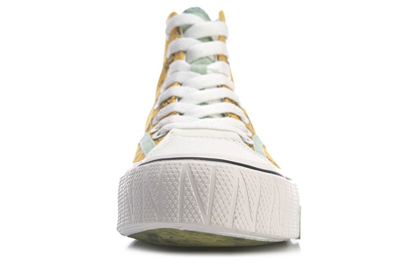 Li-Ning (WMNS) Li-Ning x LINE FRIENDS WeiWu Canvas Hi Shoes 'Yellow White' AGCQ594-1 outlook