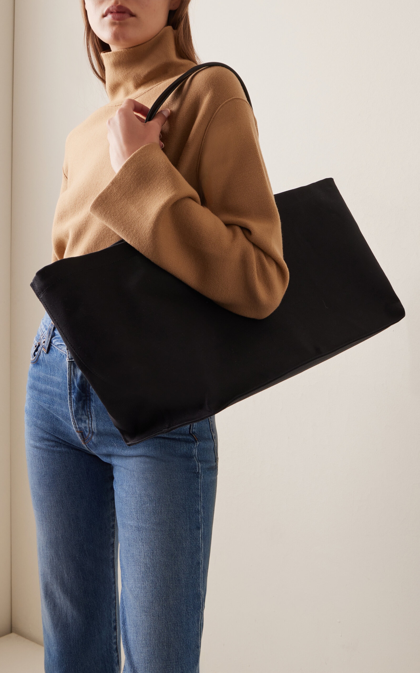 【THE ROW】 Idaho XL canvas tote bag レザー製 ユニセックス The Row Idaho XL leather-trimmed Cotton-twill Tote