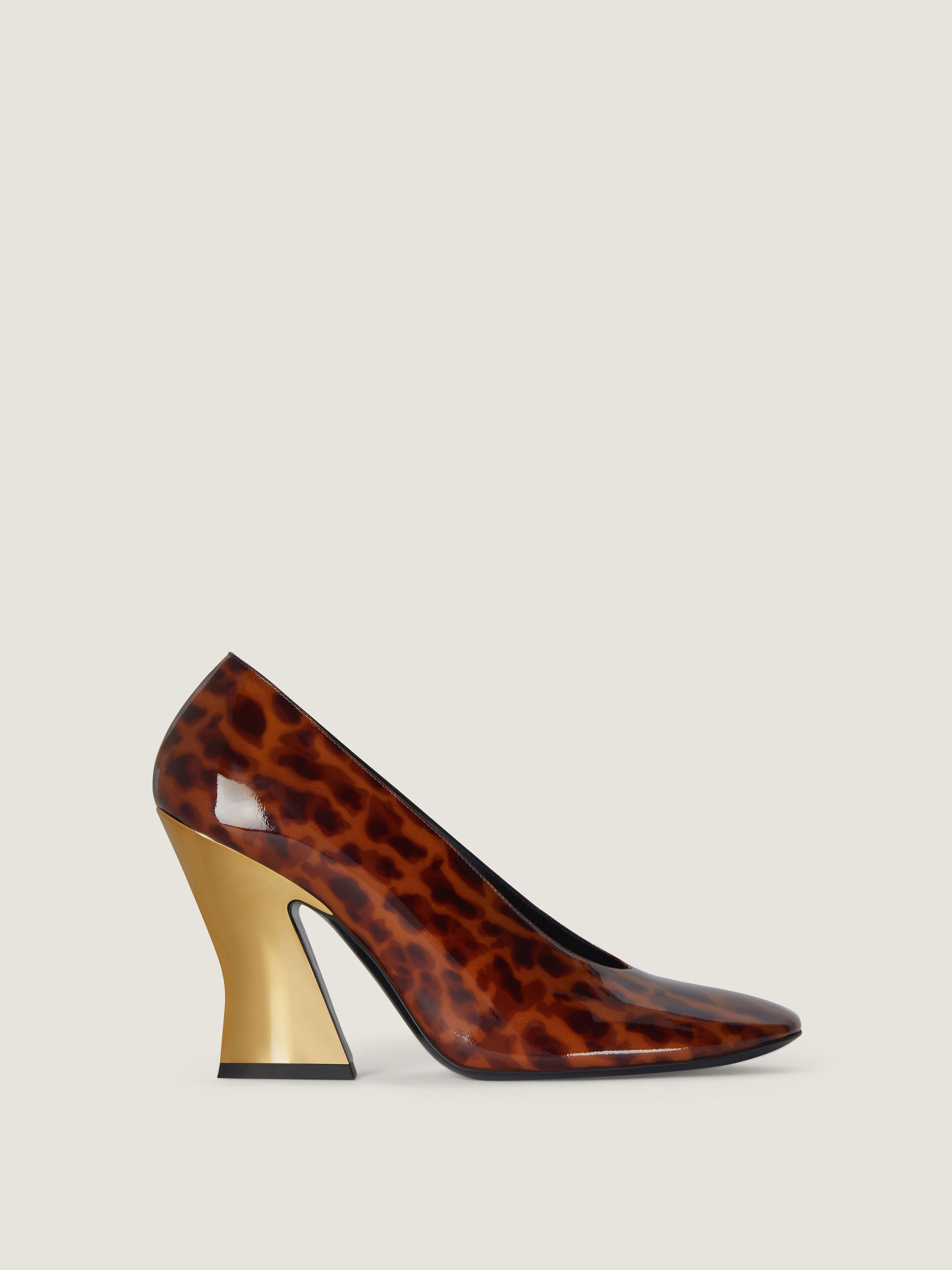 SCULPTED HEELED PUMPS IN TORTOISE SHELL PATENT LEATHER - 3