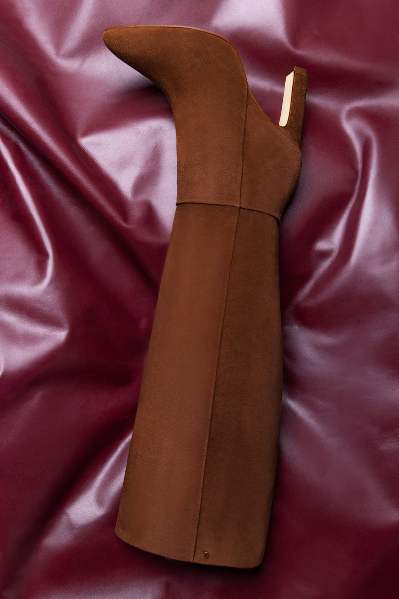 Larroudé Cindy Boot Hi In Burnt Umber Suede outlook