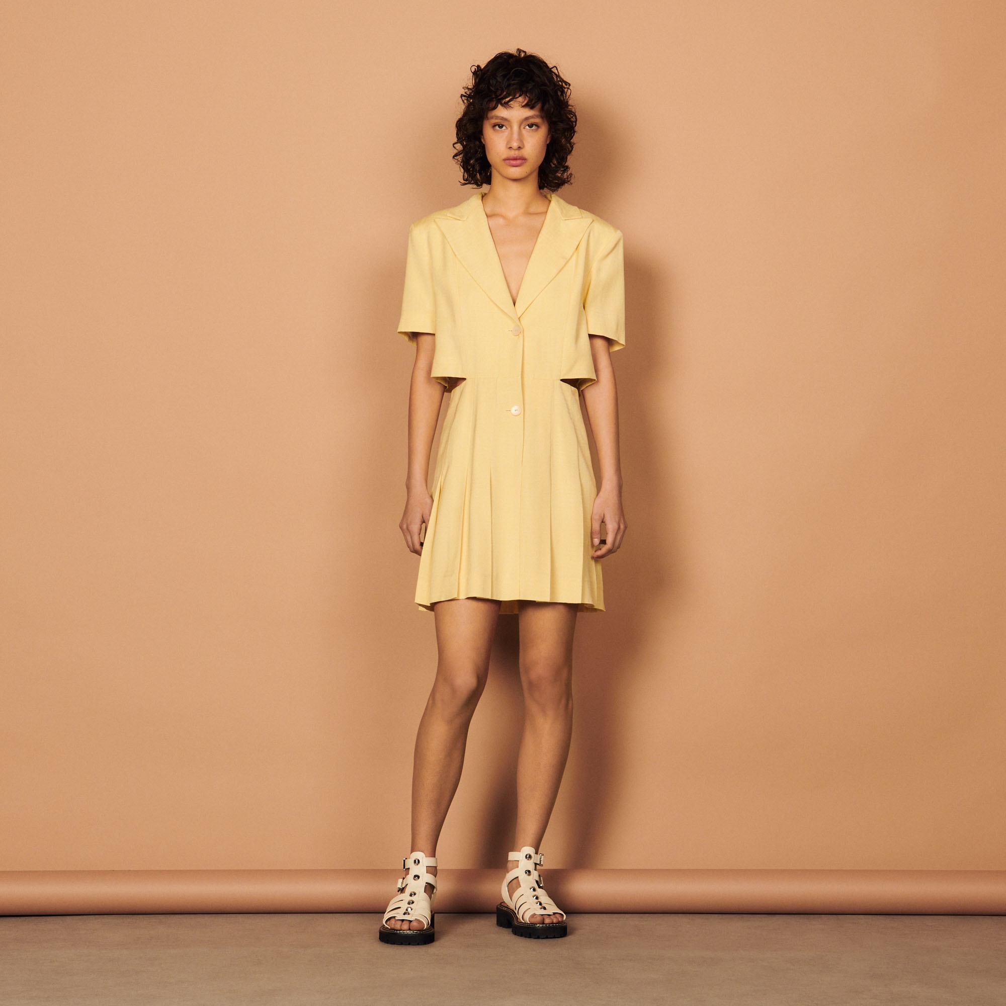 Tailored dress with cut-outs - 5