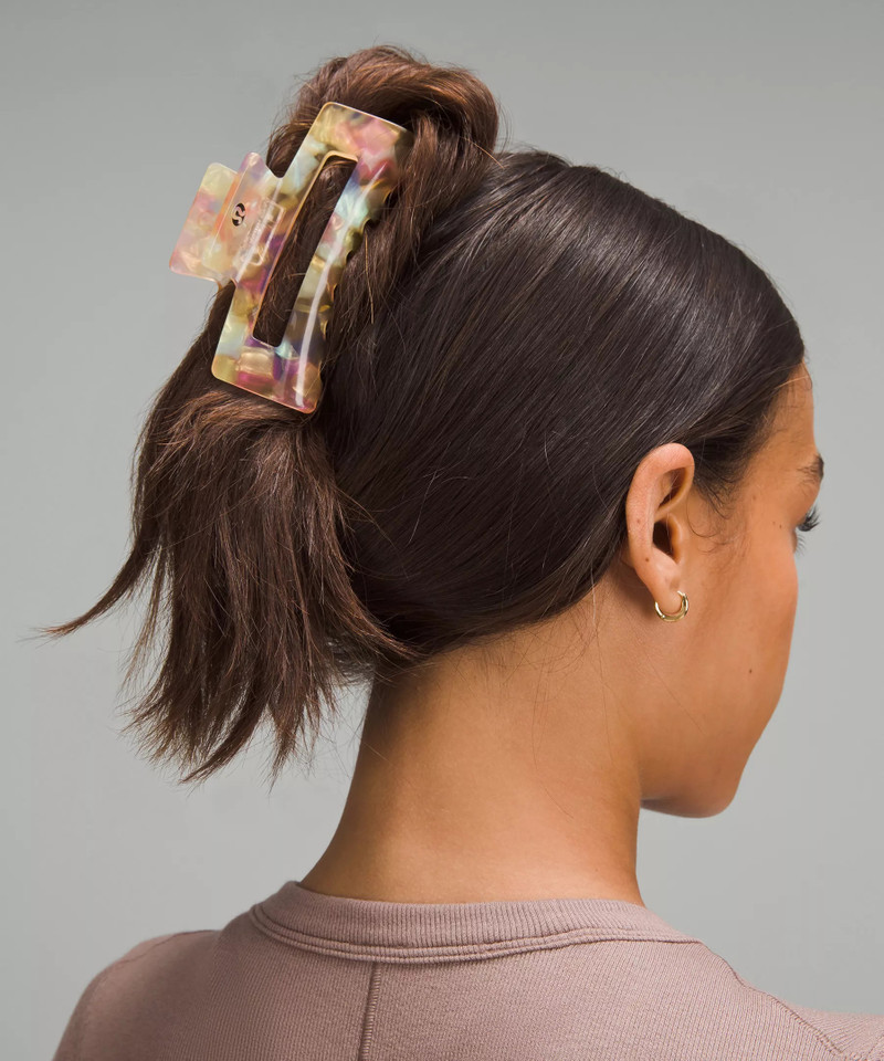 lululemon Extra Large Claw Hair Clip outlook