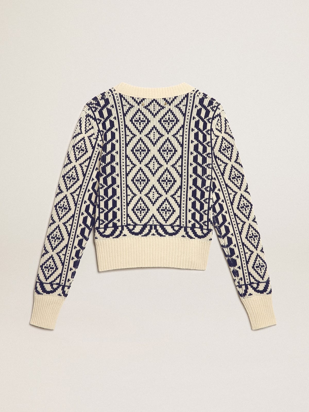 Cropped round-neck sweater with parchment and blue geometric pattern - 6