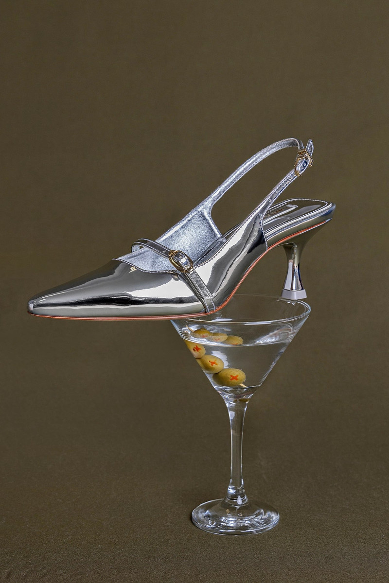 Larroudé Ines Pump In Silver Specchio outlook