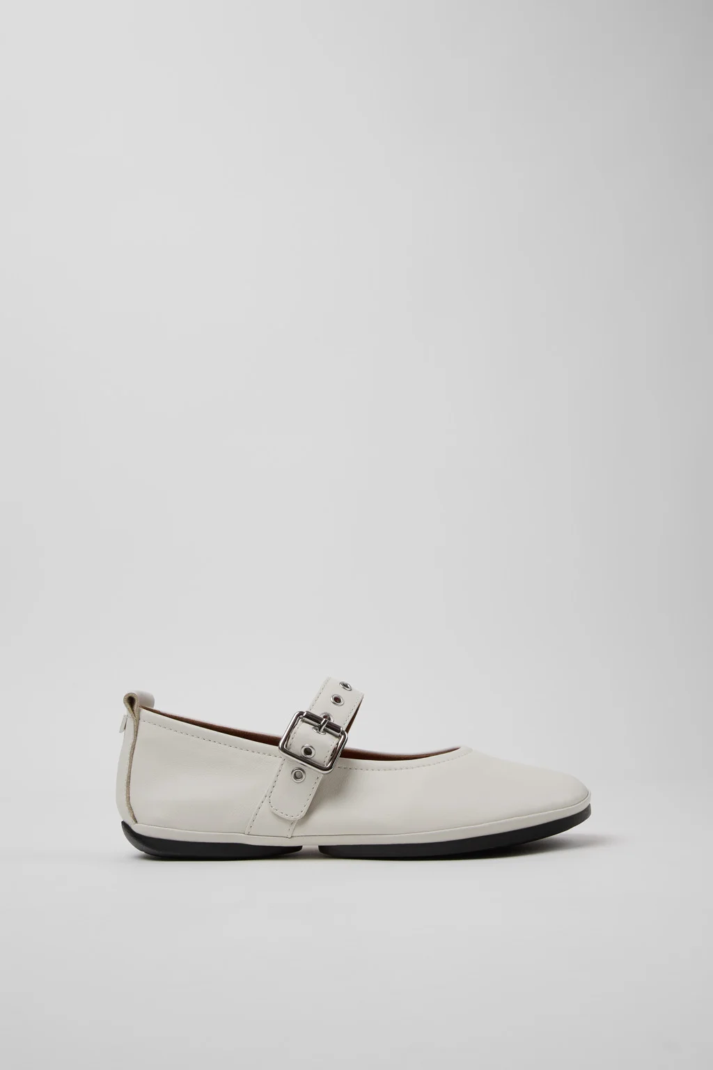 Right Nina White Leather Ballerinas for Women. - 1