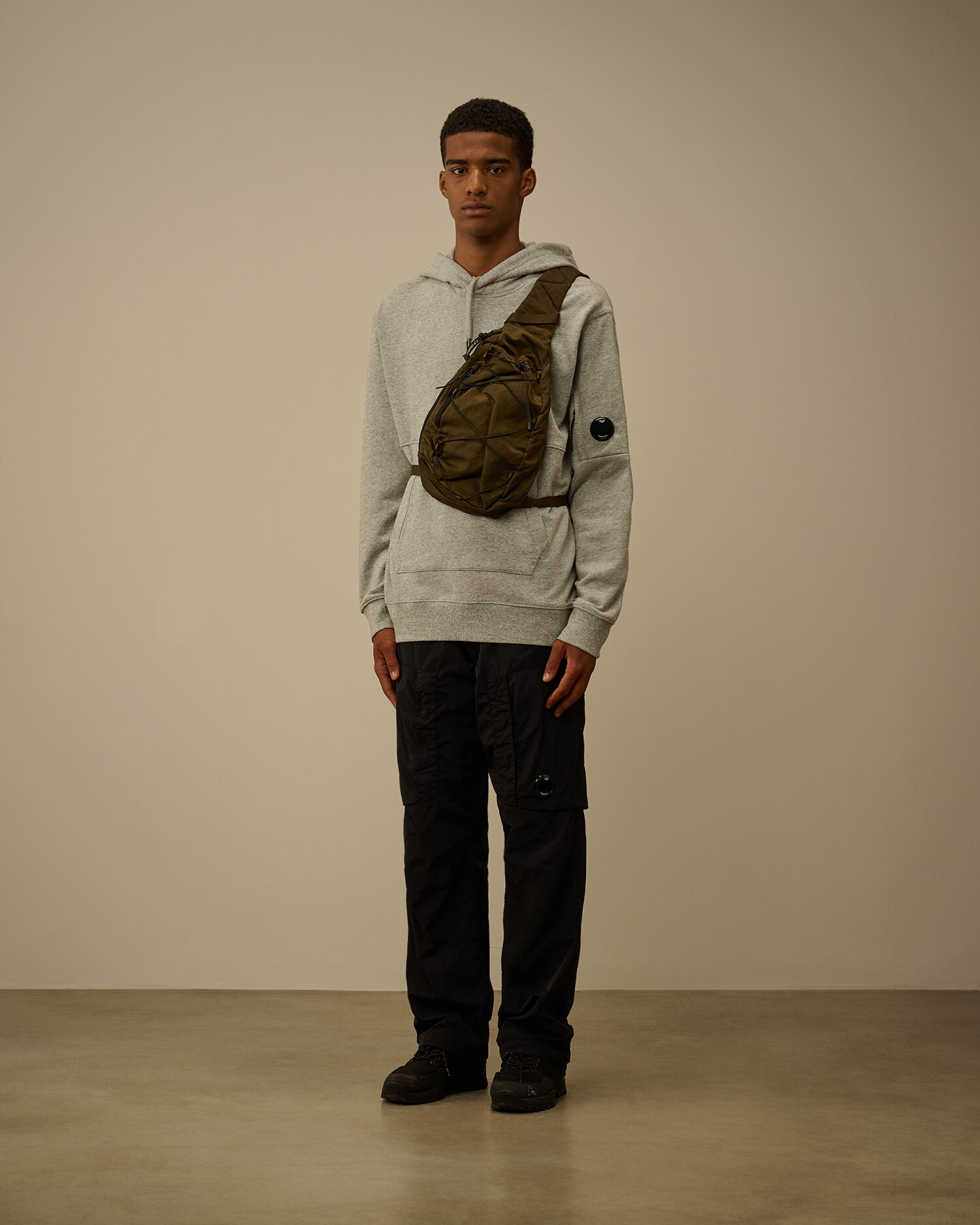 Diagonal Raised Fleece Hooded Lens Sweatshirt - 2