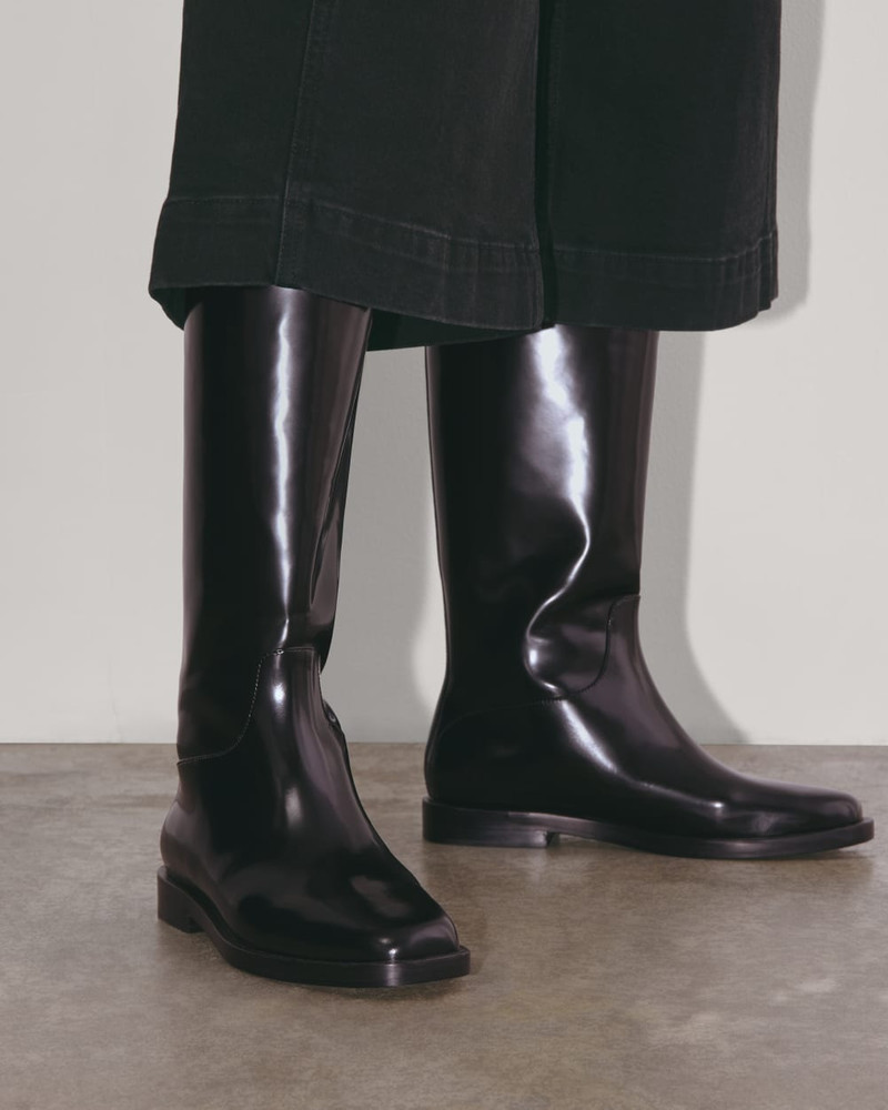 EVERLANE THE RIDING BOOT outlook