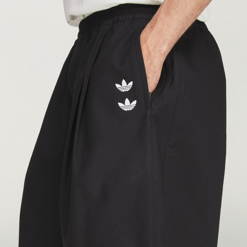 Chavarria Long Twill Short 7