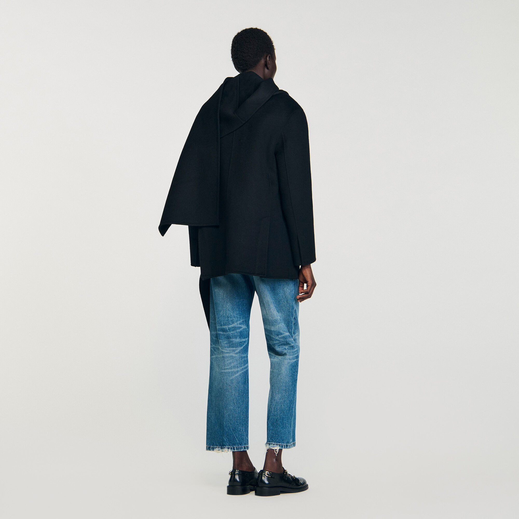 SHORT COAT WITH REMOVABLE SCARF - 5