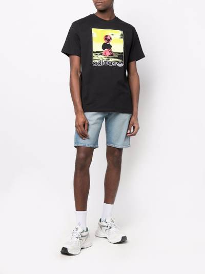 Levi's distressed denim shorts outlook