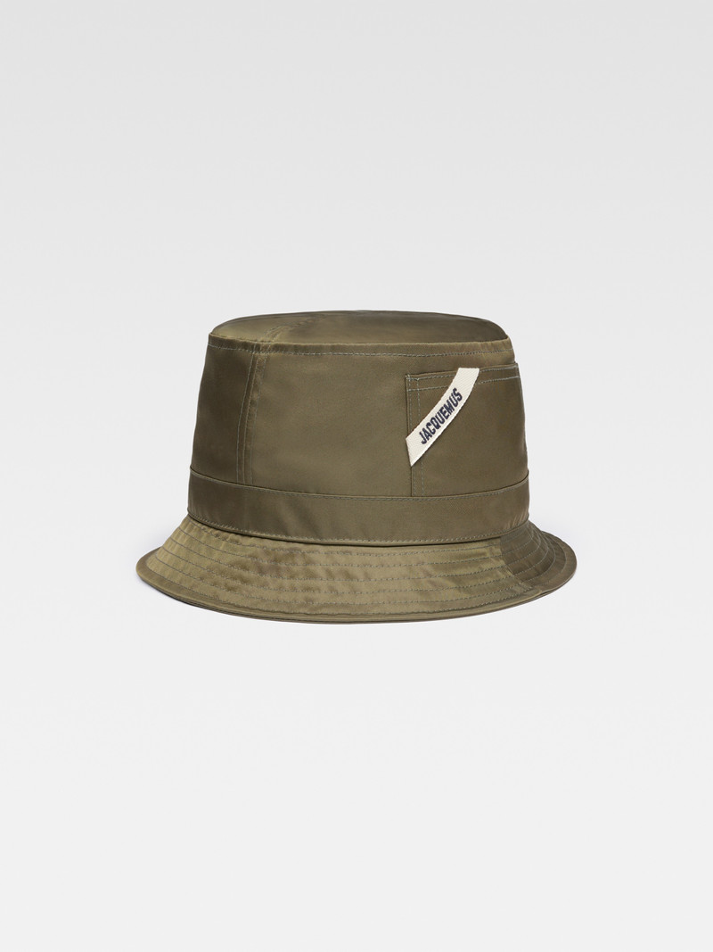 JACQUEMUS Le bob Ovalie outlook