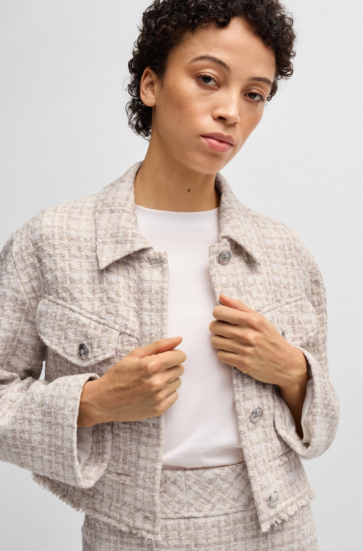 CROPPED TWEED JACKET WITH METALLIC BUTTONS - 6