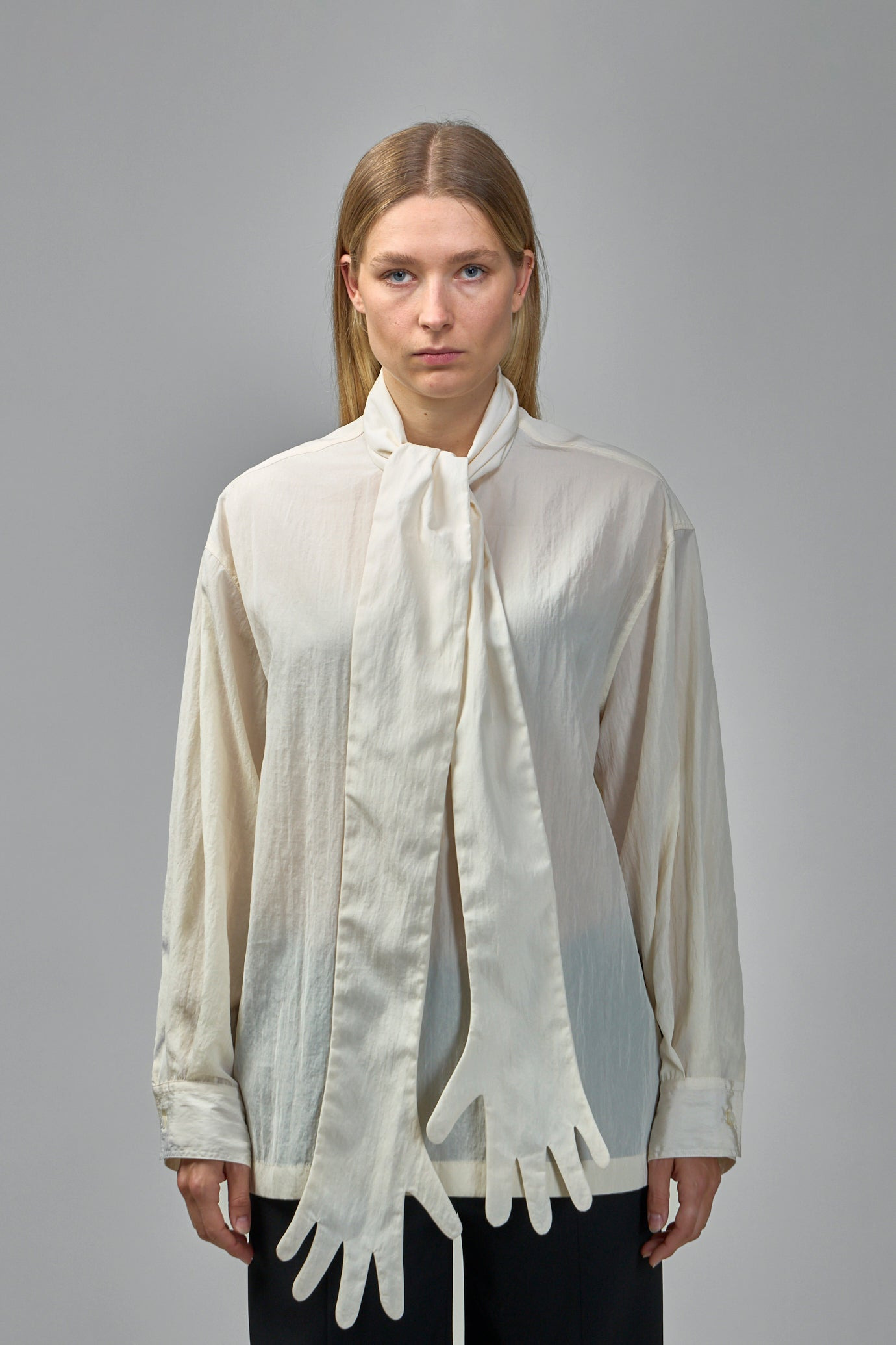 Shirt With Gloves Detail - 2