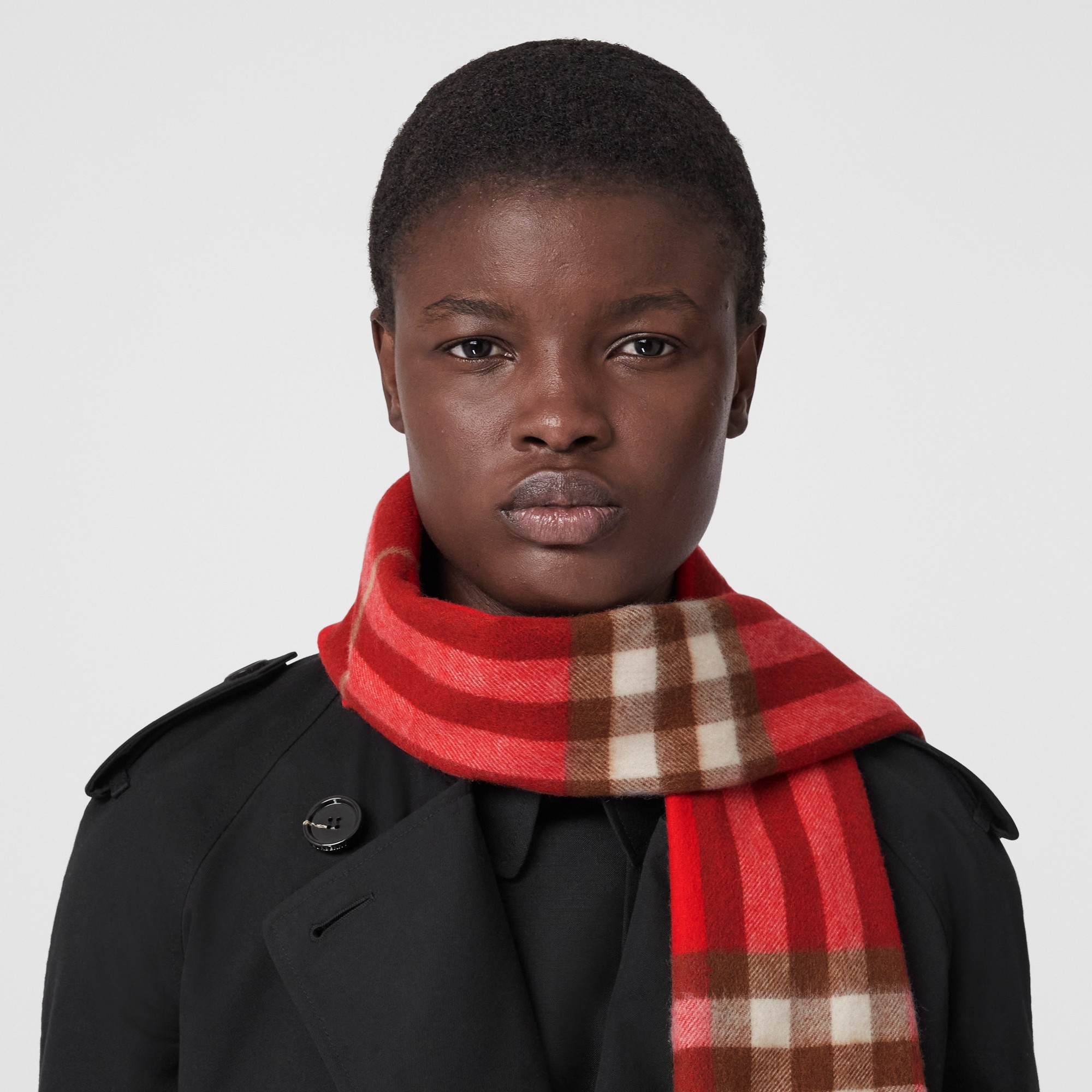 The Classic Check Cashmere Scarf - 2