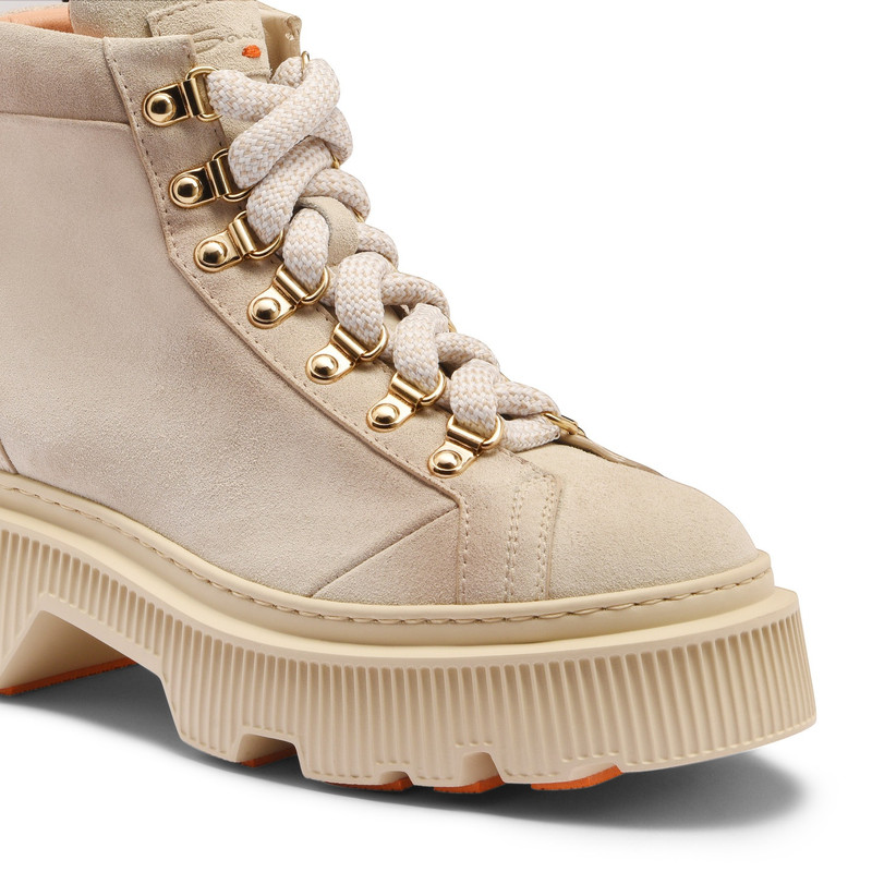 Women's beige suede hiking boot 6