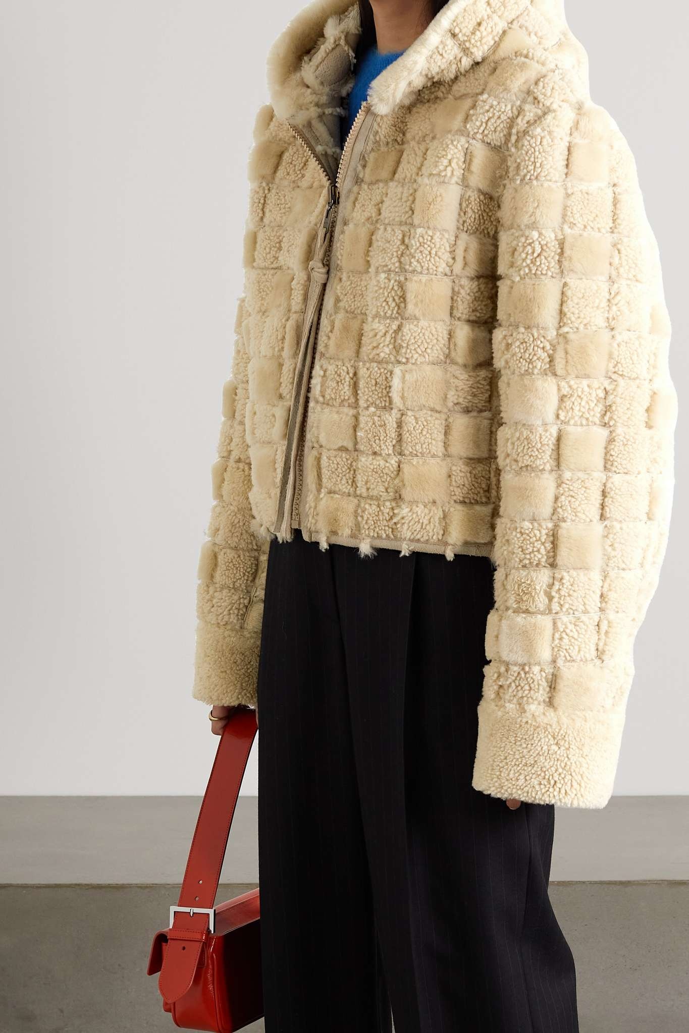 Cropped shearling hooded jacket - 3