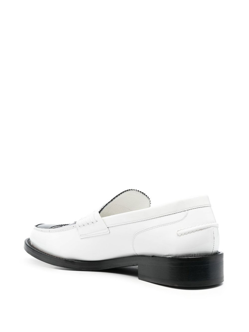 Slashed leather loafers 3