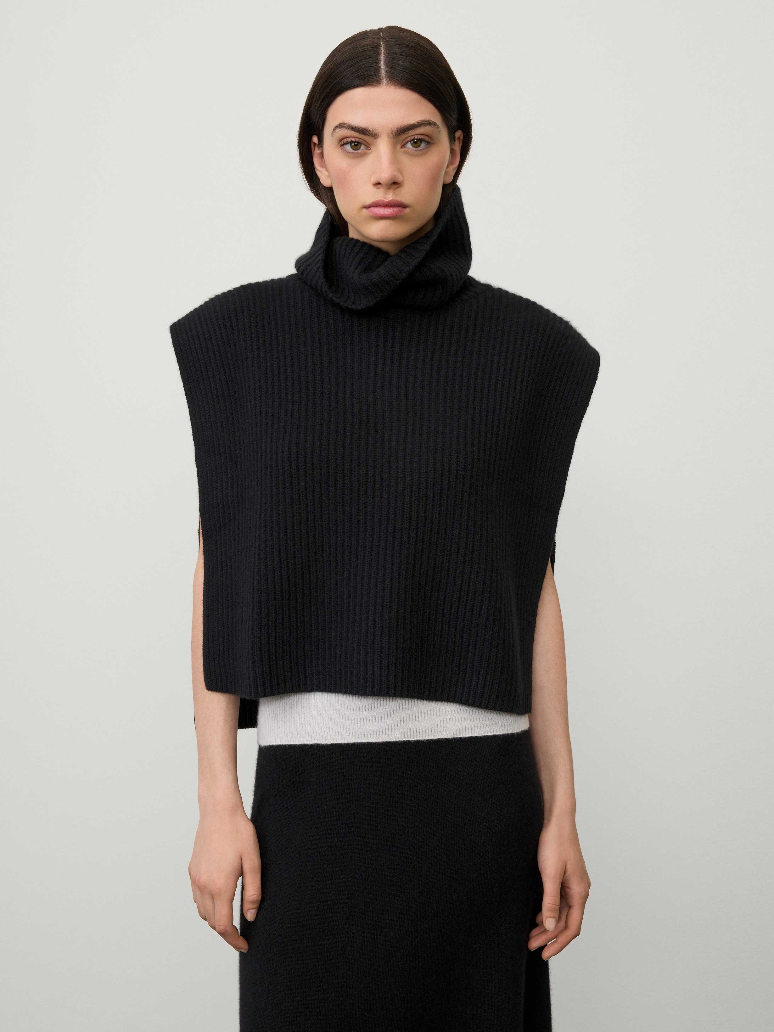 The Magda Open Vest - 3
