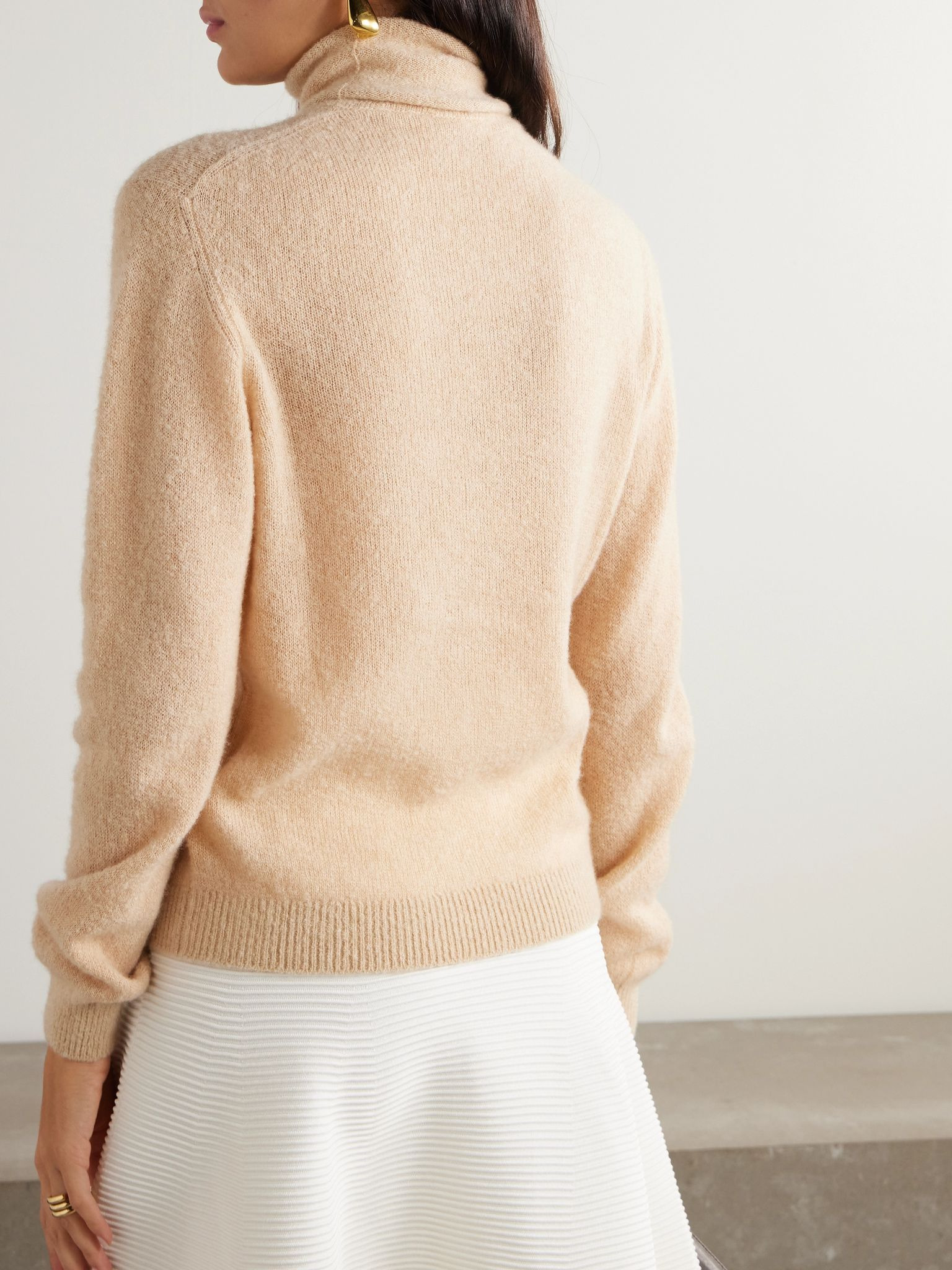 Cashmere and silk-blend bouclé turtleneck sweater Beige - 4