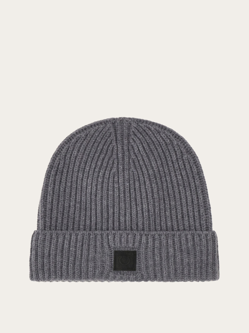 Knitted beanie 1