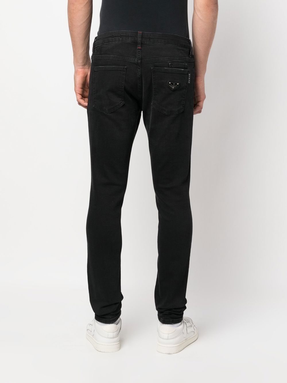 logo-plaque slim-leg jeans - 4