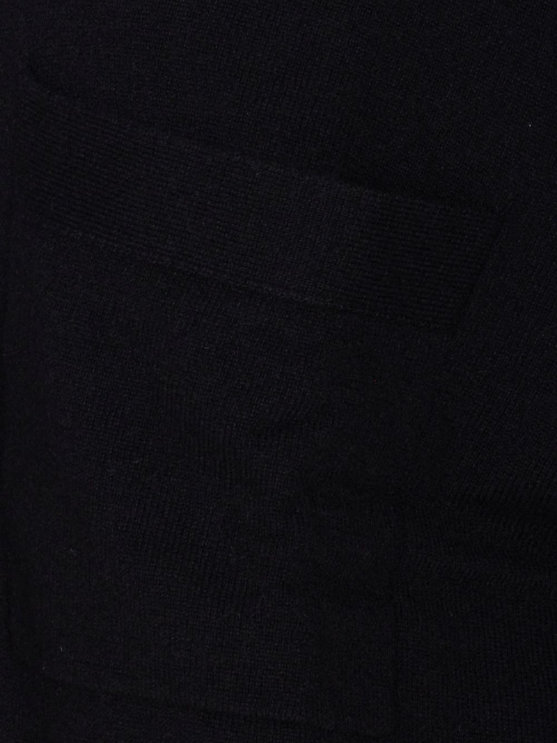 buttoned-front pocket cardigan 3