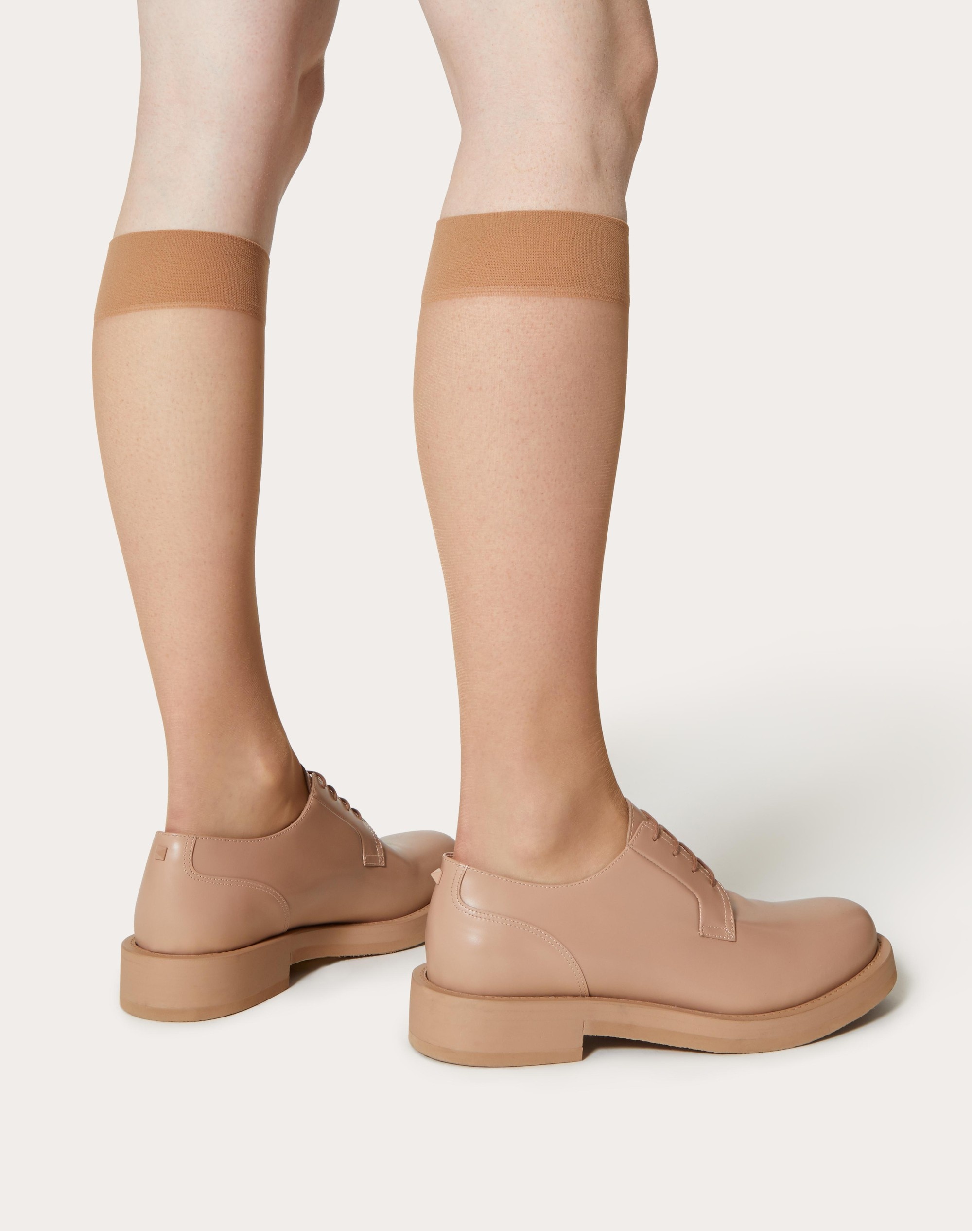 ROCKSTUD ESSENTIAL CALF LEATHER DERBY - 6