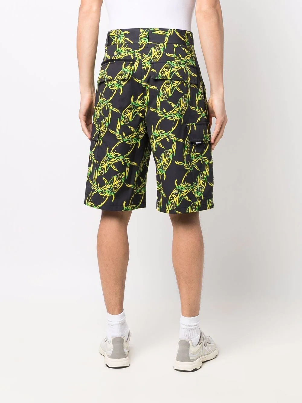 shark-print cargo shorts - 4