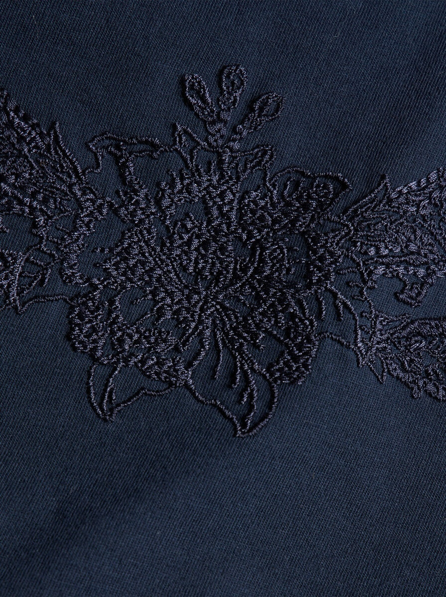 T-SHIRT WITH EMBROIDERY - 6