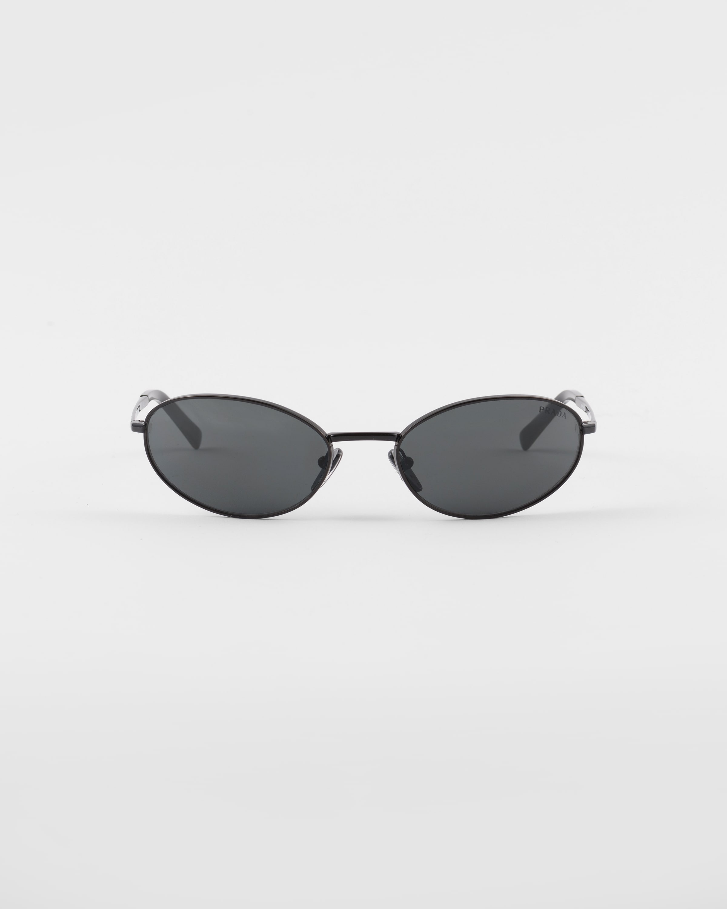 Prada Sunglasses with the Prada logo | REVERSIBLE