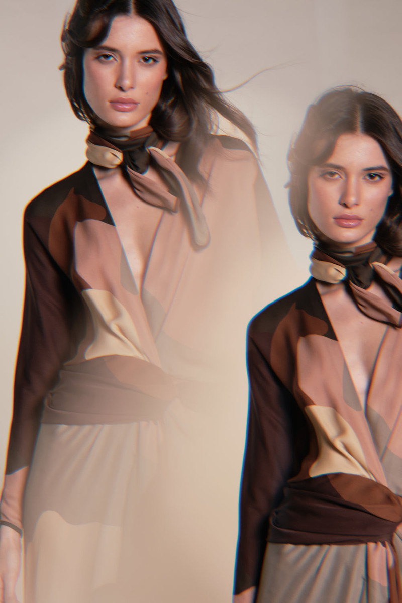 Essence Dress 4