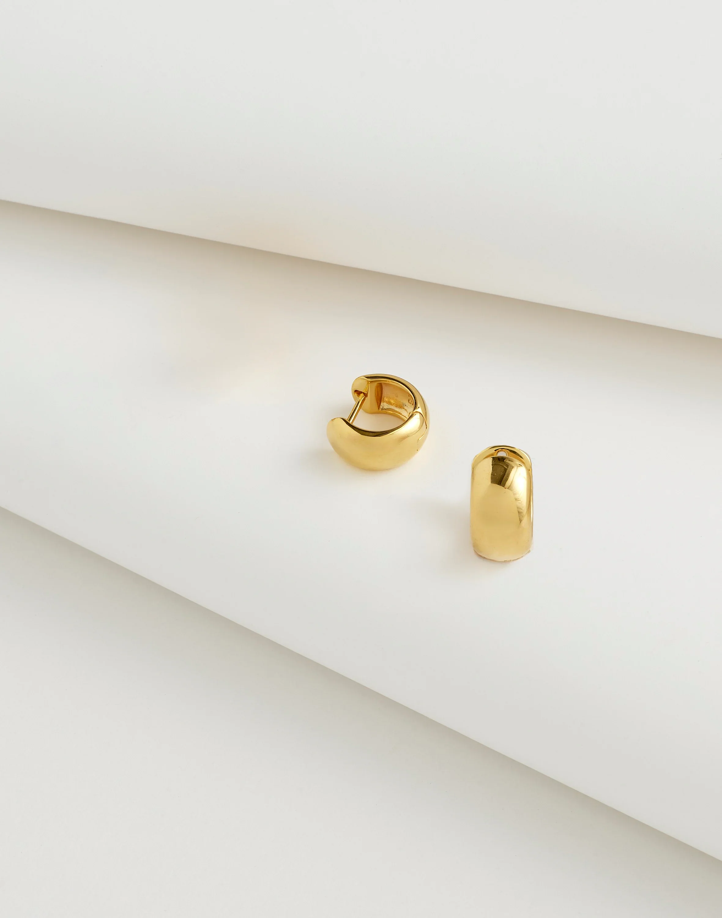 Demi-Fine Chunky Huggie Hoop Earrings - 1