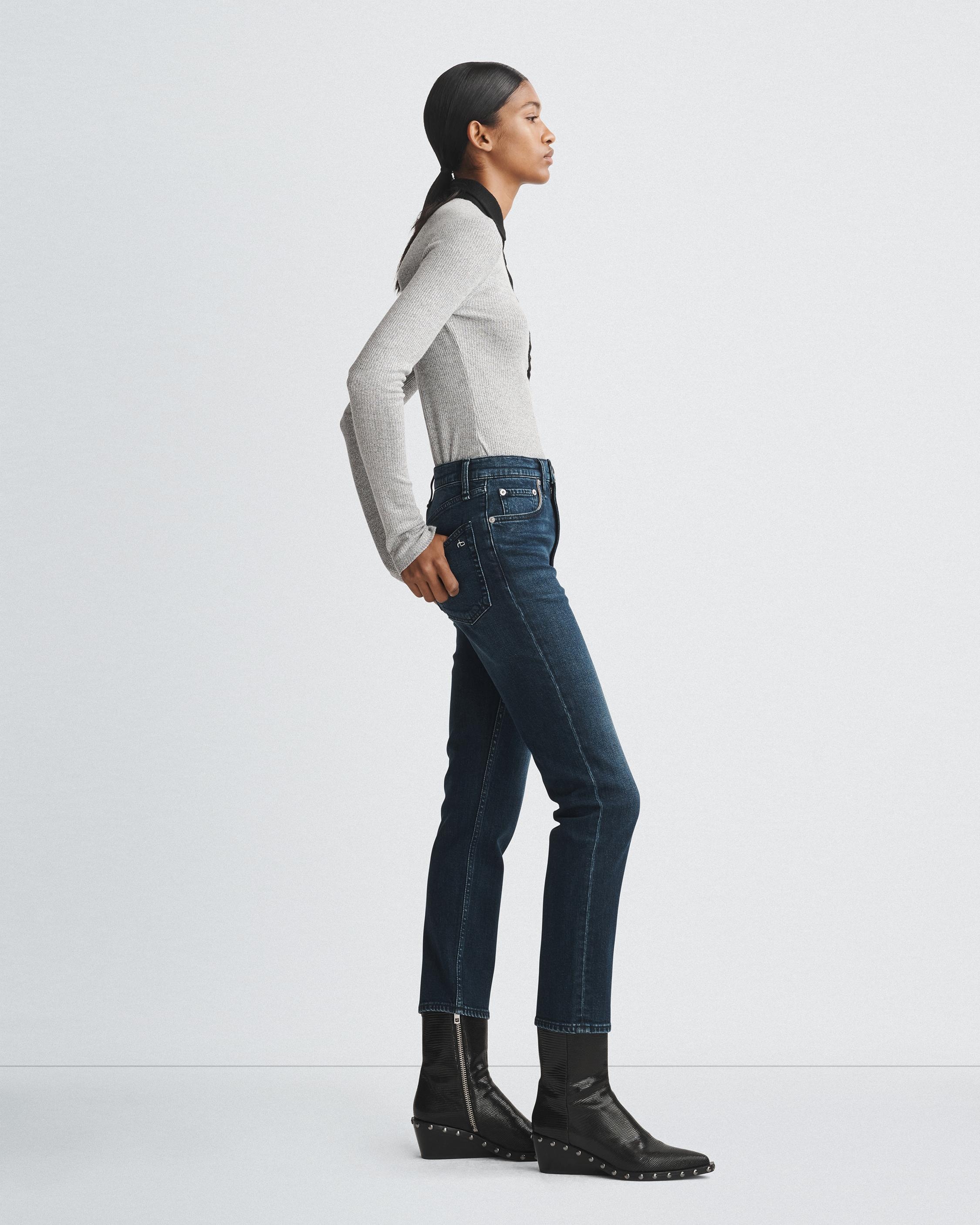 Wren Ankle Slim - Ella
High-Rise Vintage Stretch Jean - 4