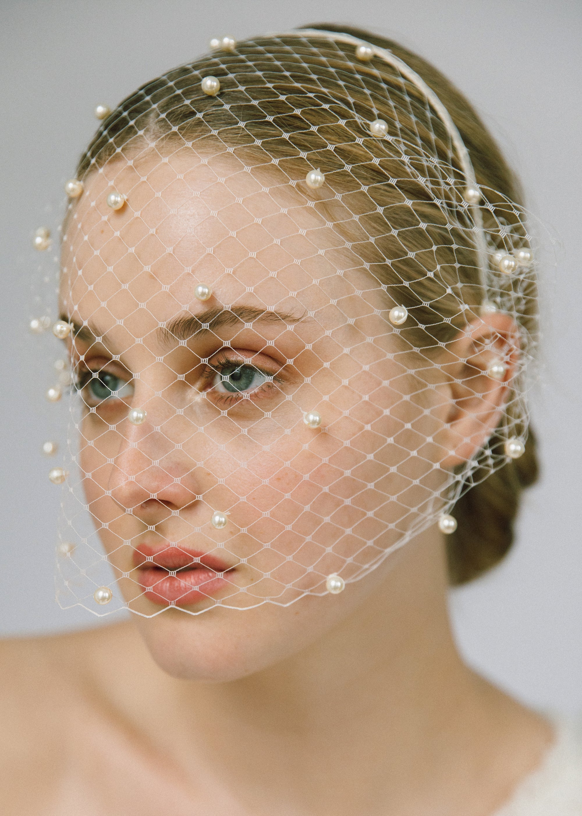 Voilette Headband with Pearls - 2