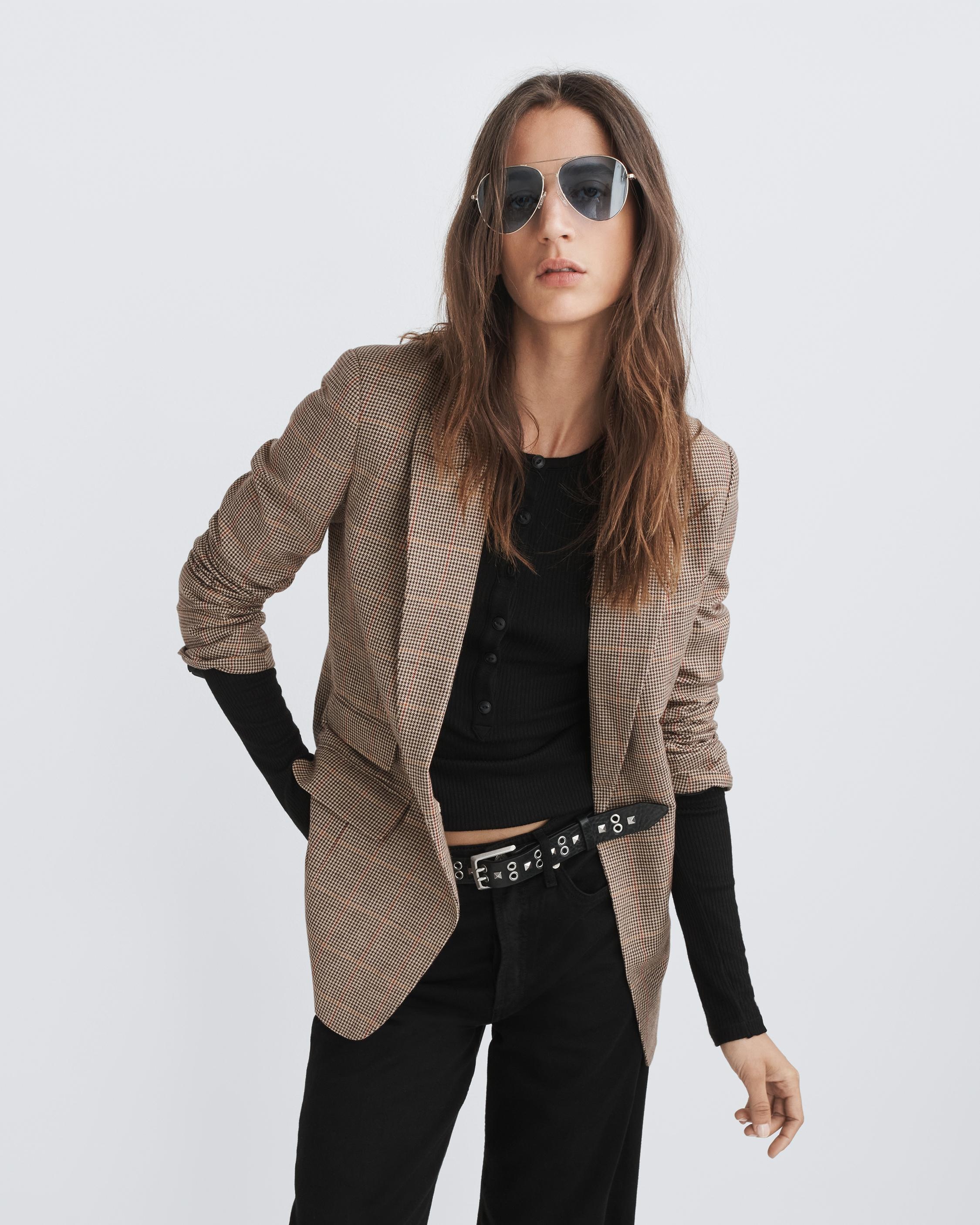 Foster Blazer
Cotton Linen Blazer - 2