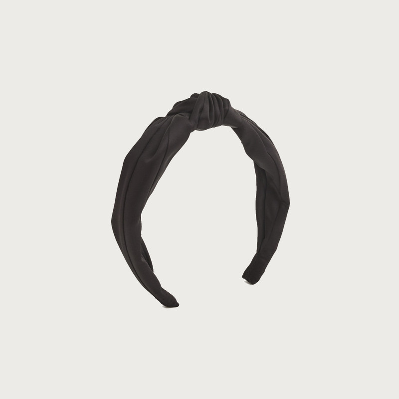 Knot headband in satin 1