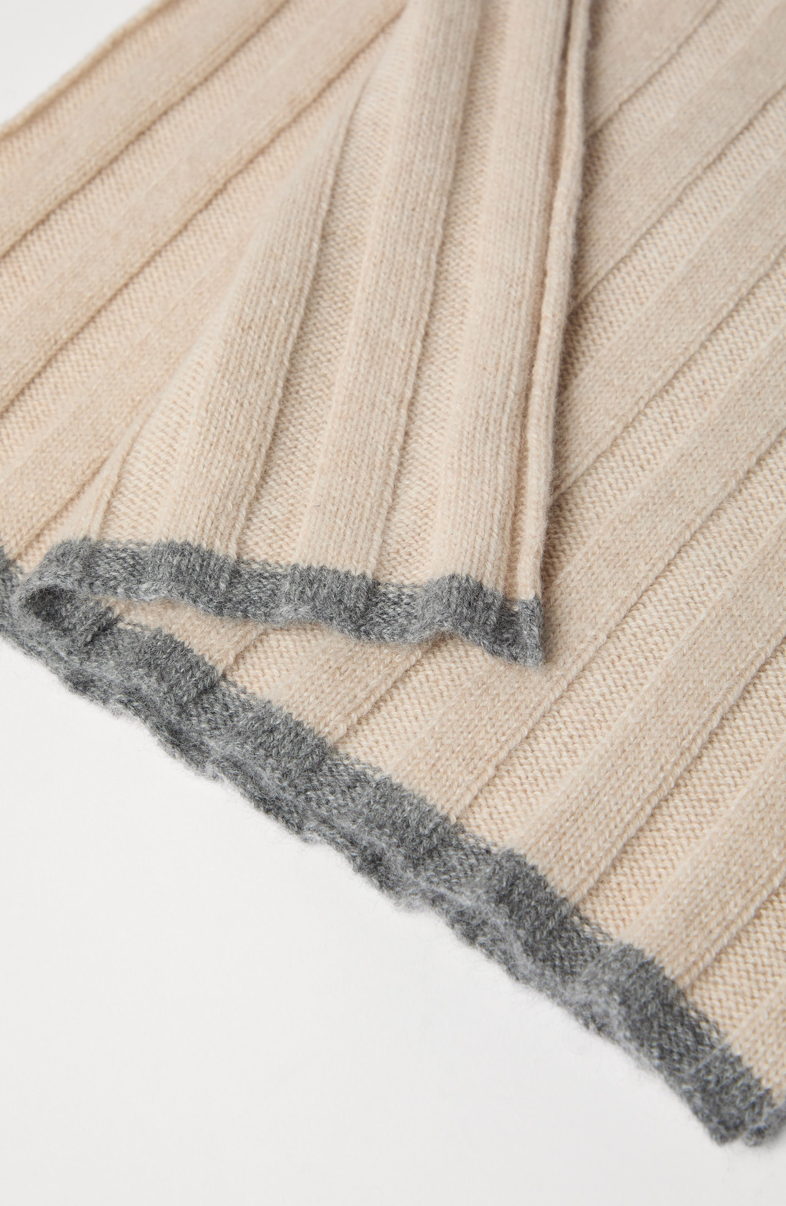 Brunello Cucinelli Cashmere scarf in Beige at Nordstrom - 4