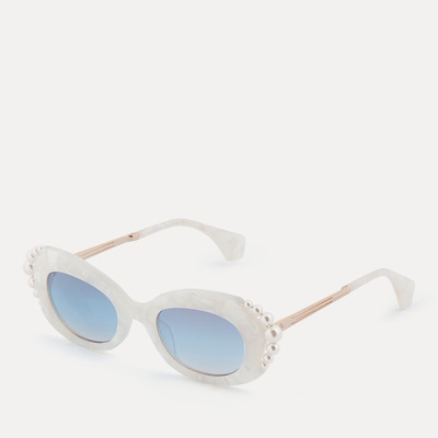 Vivienne Westwood Vivienne Westwood Women's Pearl Cat Eye Sunglasses - Gloss White Pearl outlook