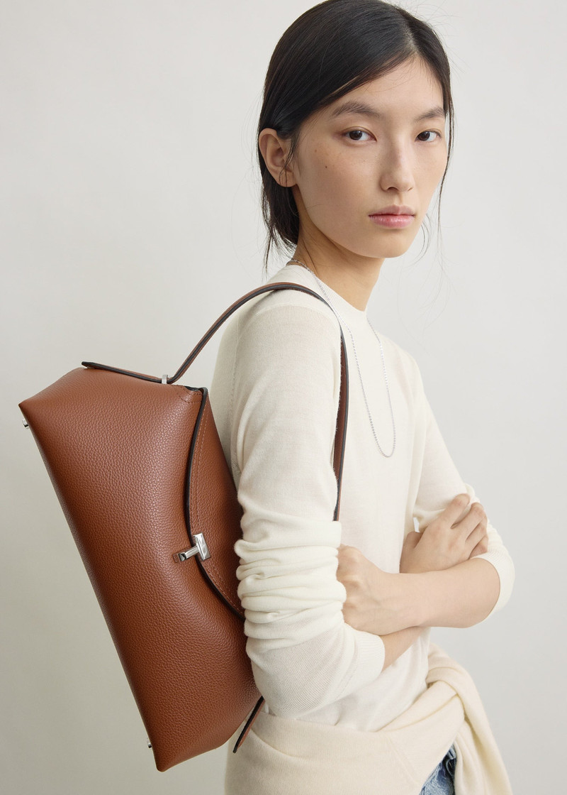 TOTEME T-lock grained-leather shoulder sienna outlook