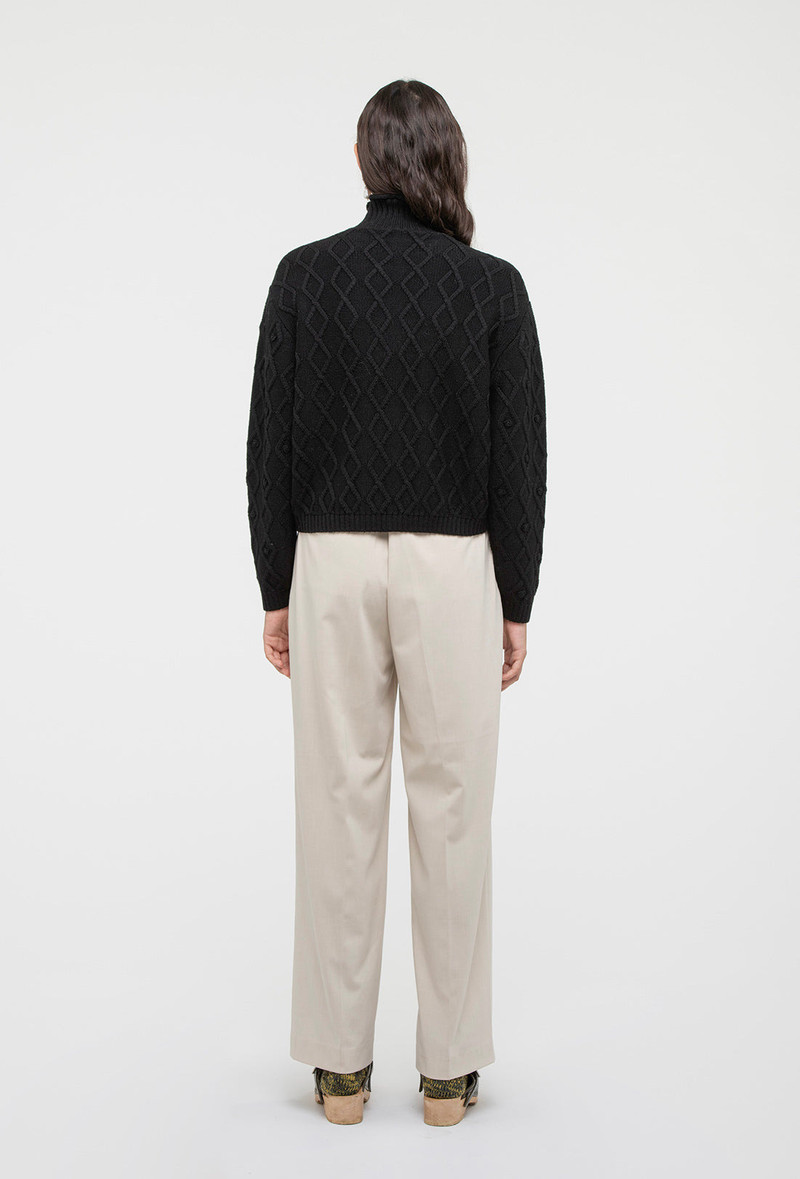 Cornelia 'Shrimps' Jumper - Black 5