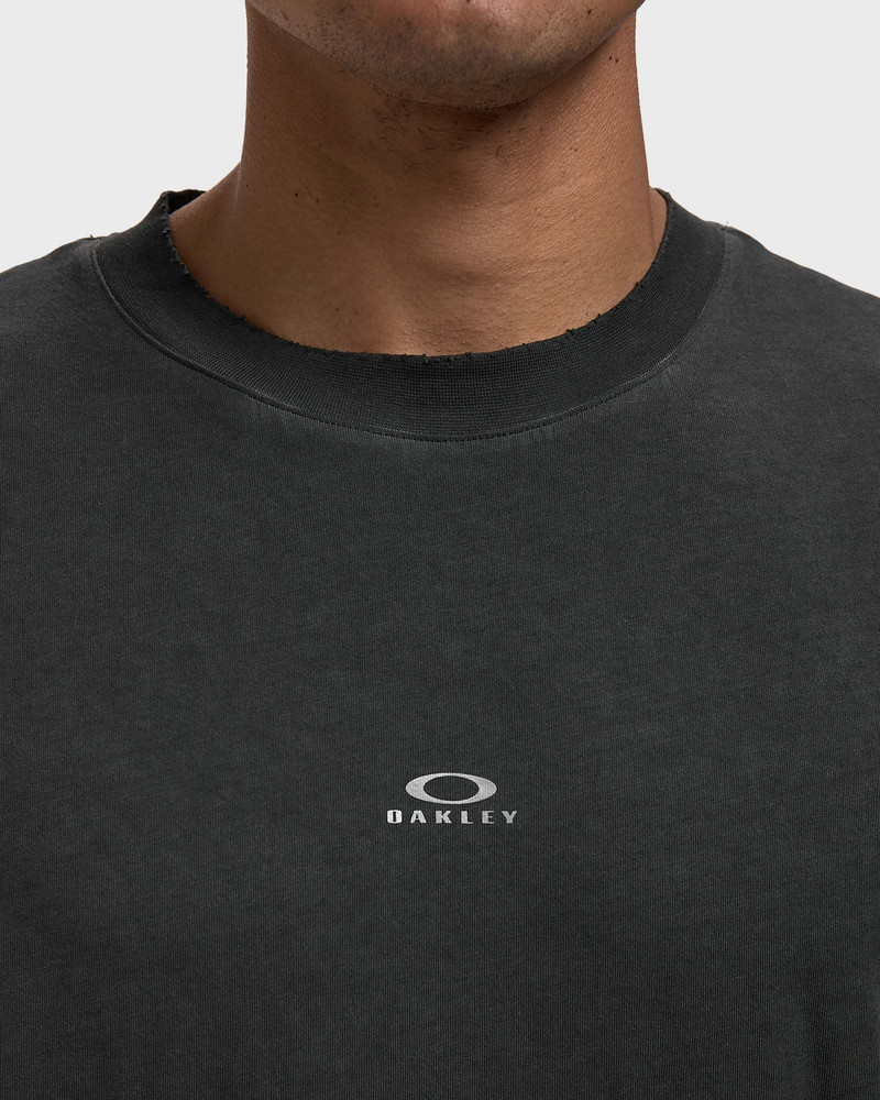 LATITUDE VEIL TEE 4