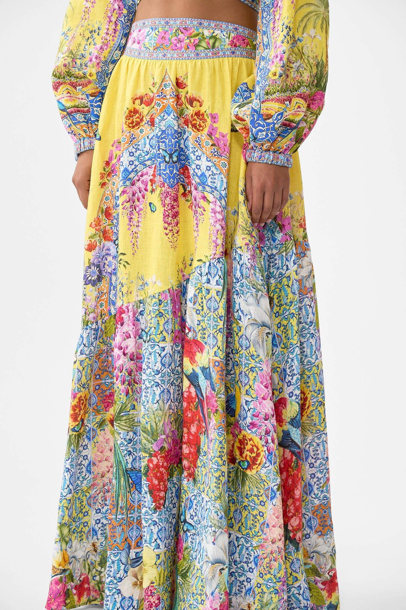 SKIRT WITH SHAPED SEAM - 4