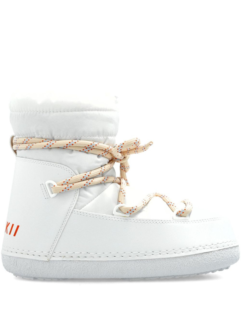 lace-up boots 1