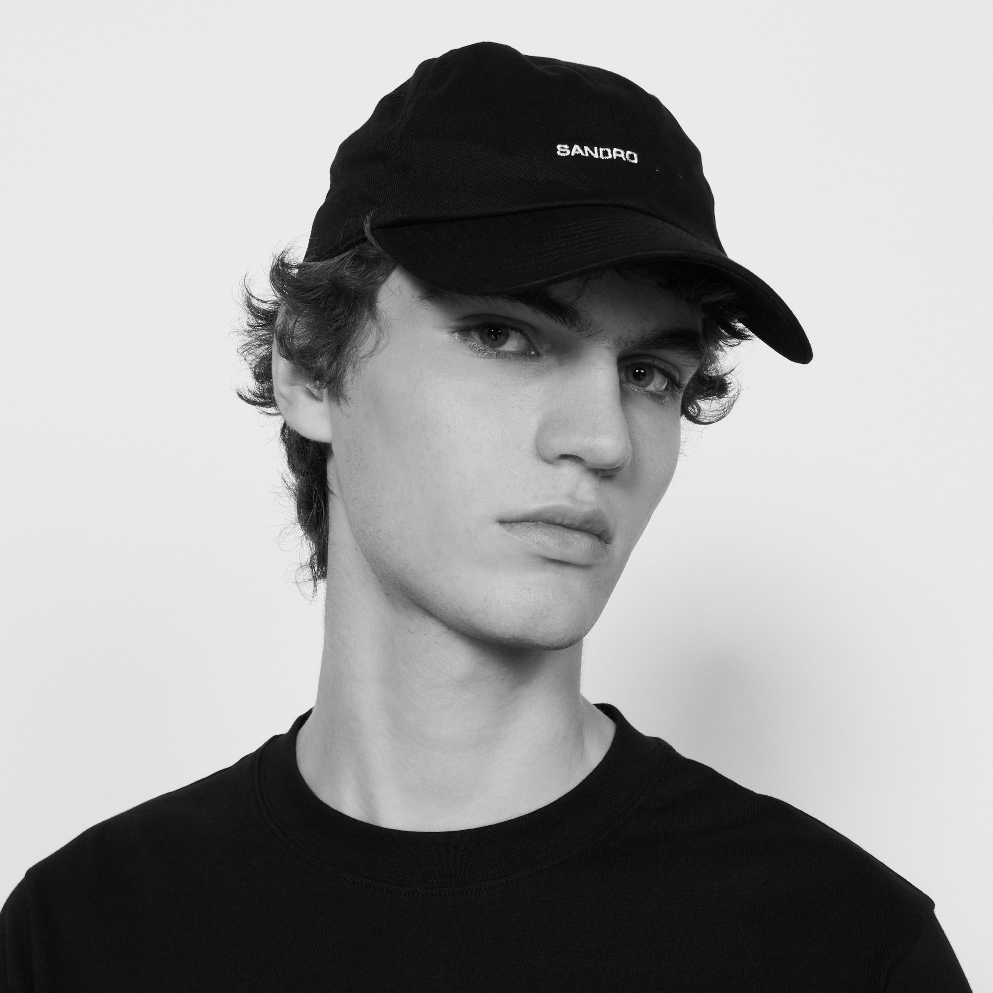Embroidered cap - 2