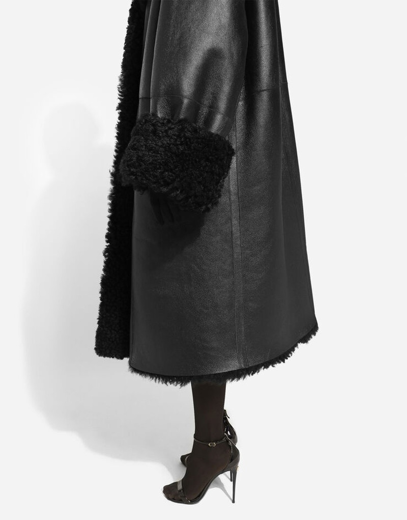 Double-breasted shearling coat 7