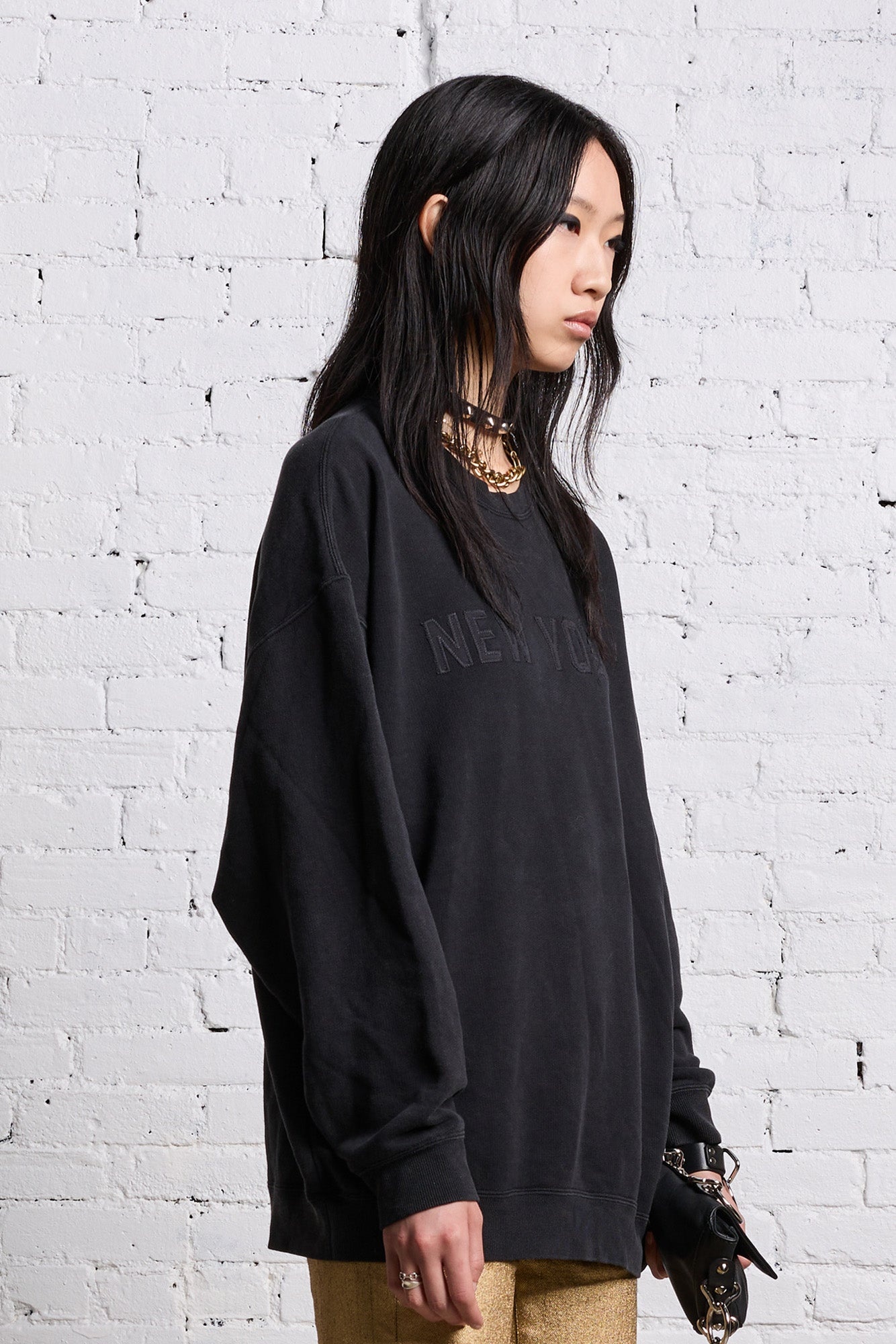 OVERSIZED NEW YORK CREWNECK - BLACKOUT - 5