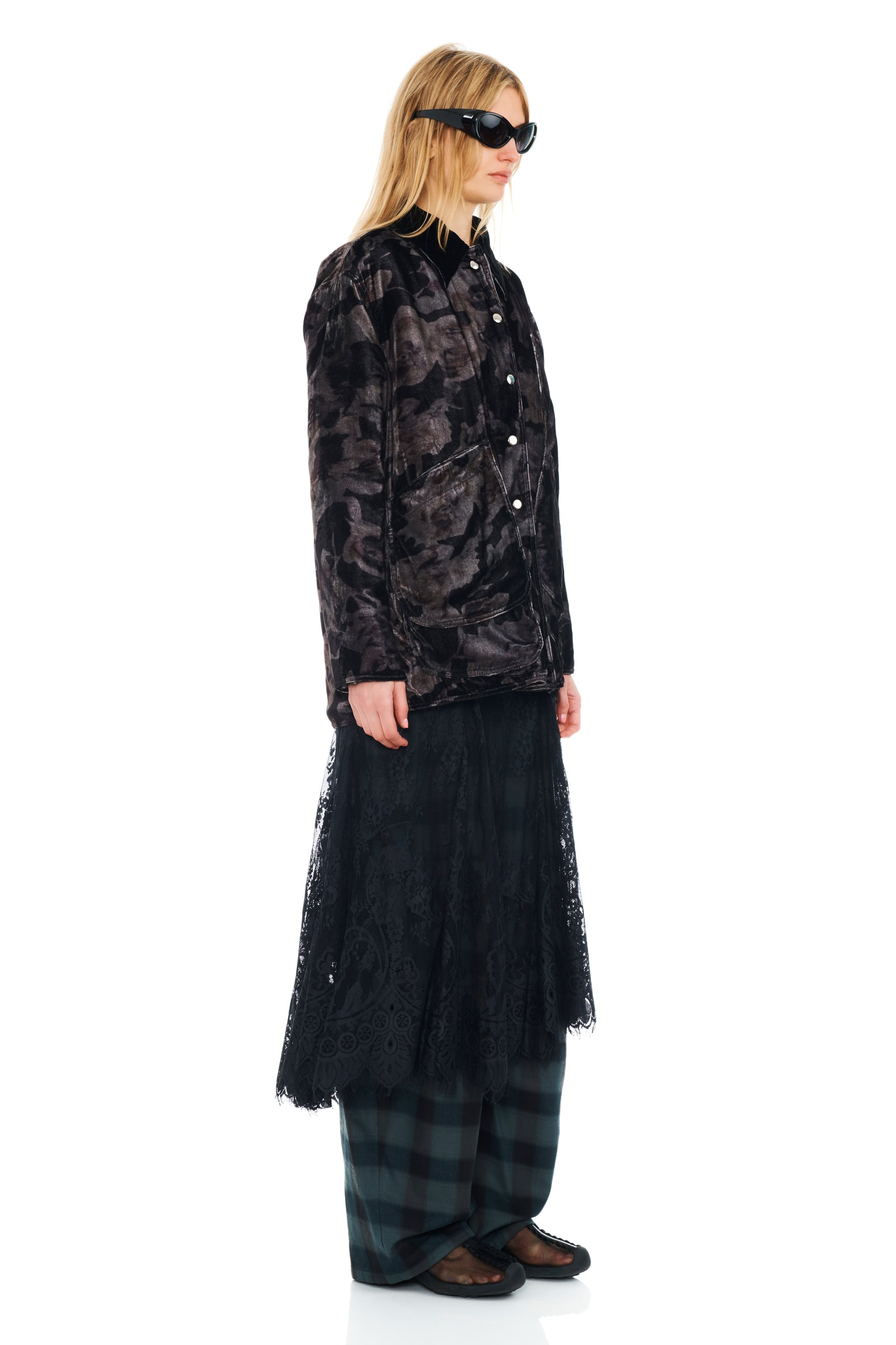 BLACK WATERCOLOR ROSES STABLE JACKET - 3