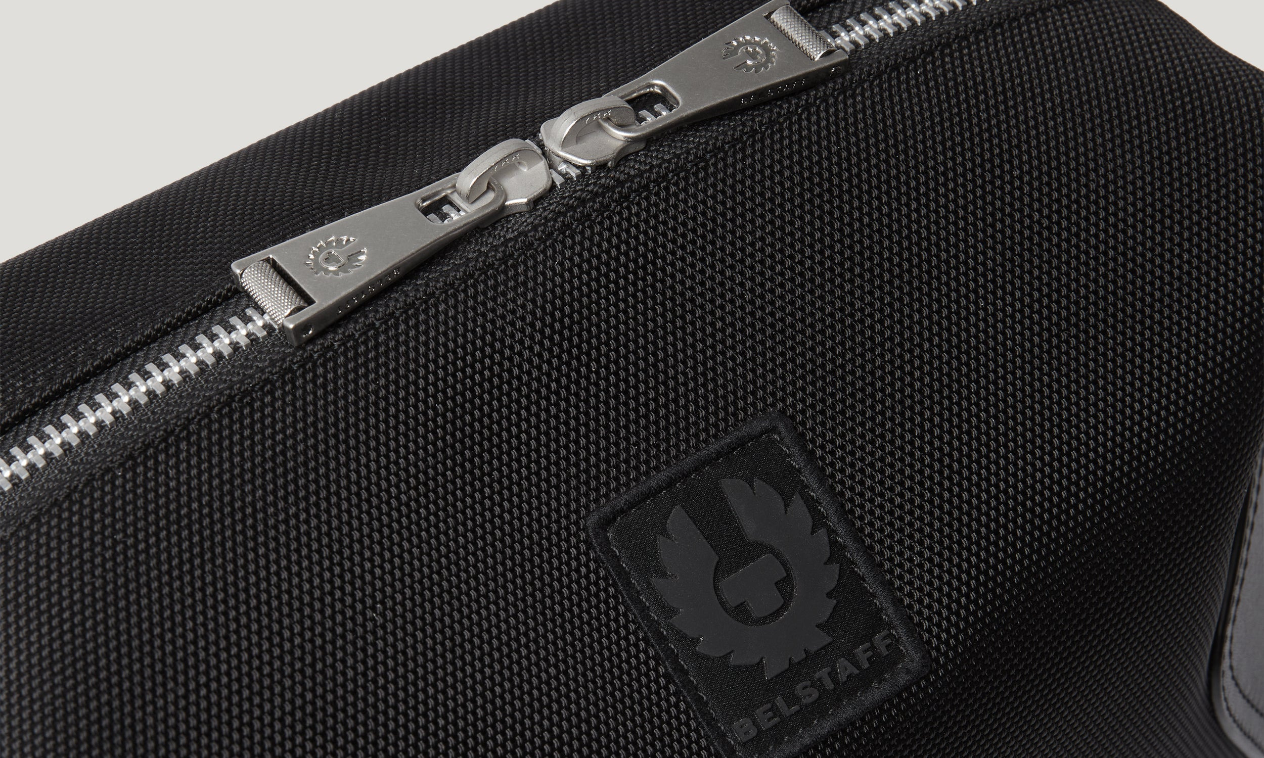 MACLAGAN WASH BAG - 3