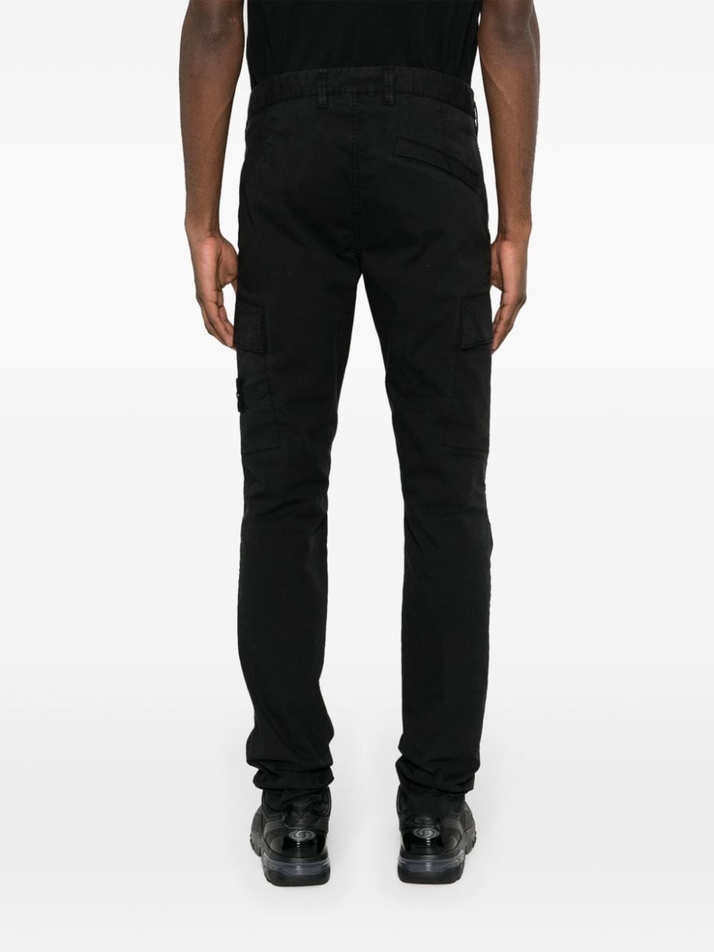 Compass-badge tapered trousers - 4
